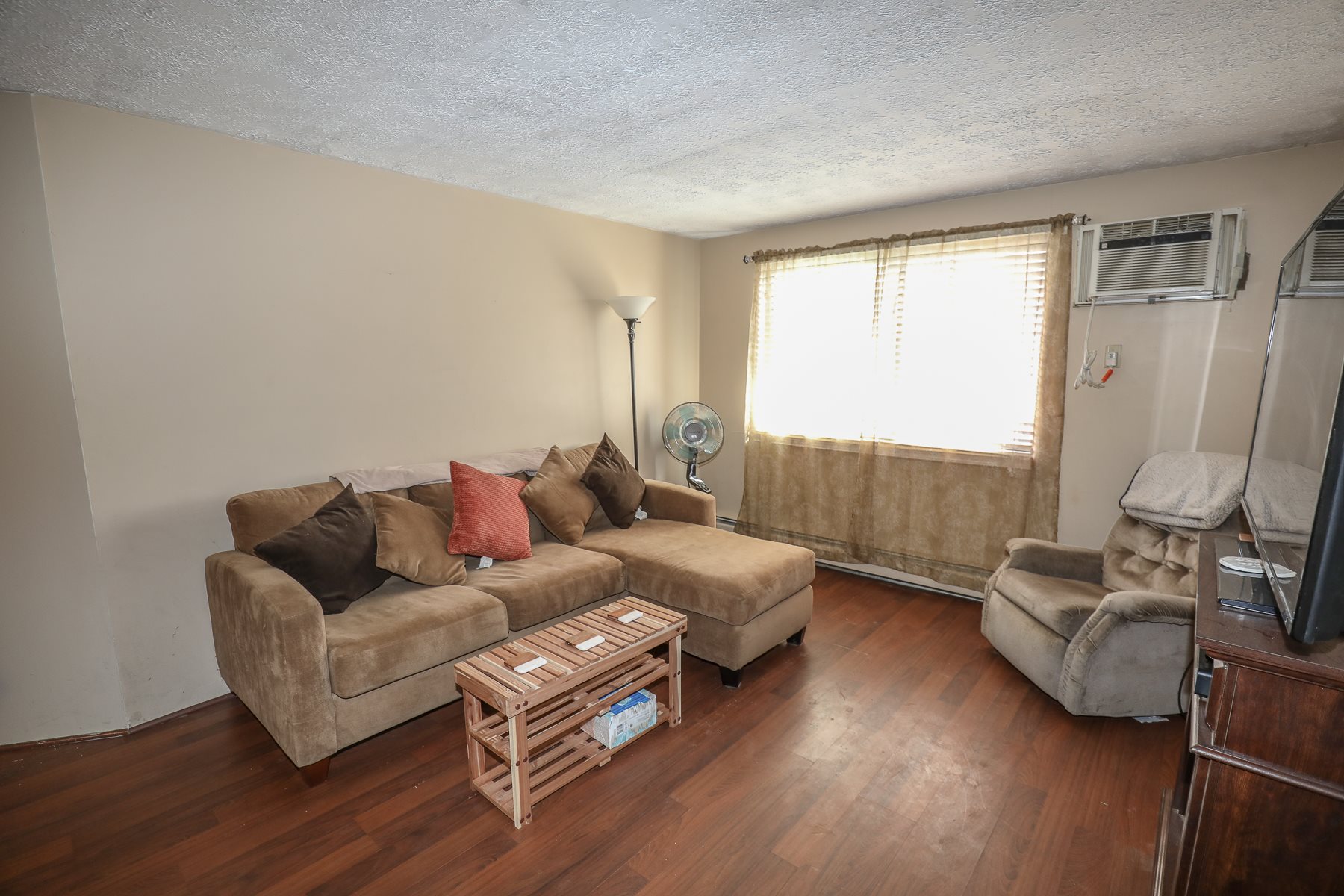 525 Calef Road, Unit 21 Manchester, NH 03103 - Photo 5 of 18
