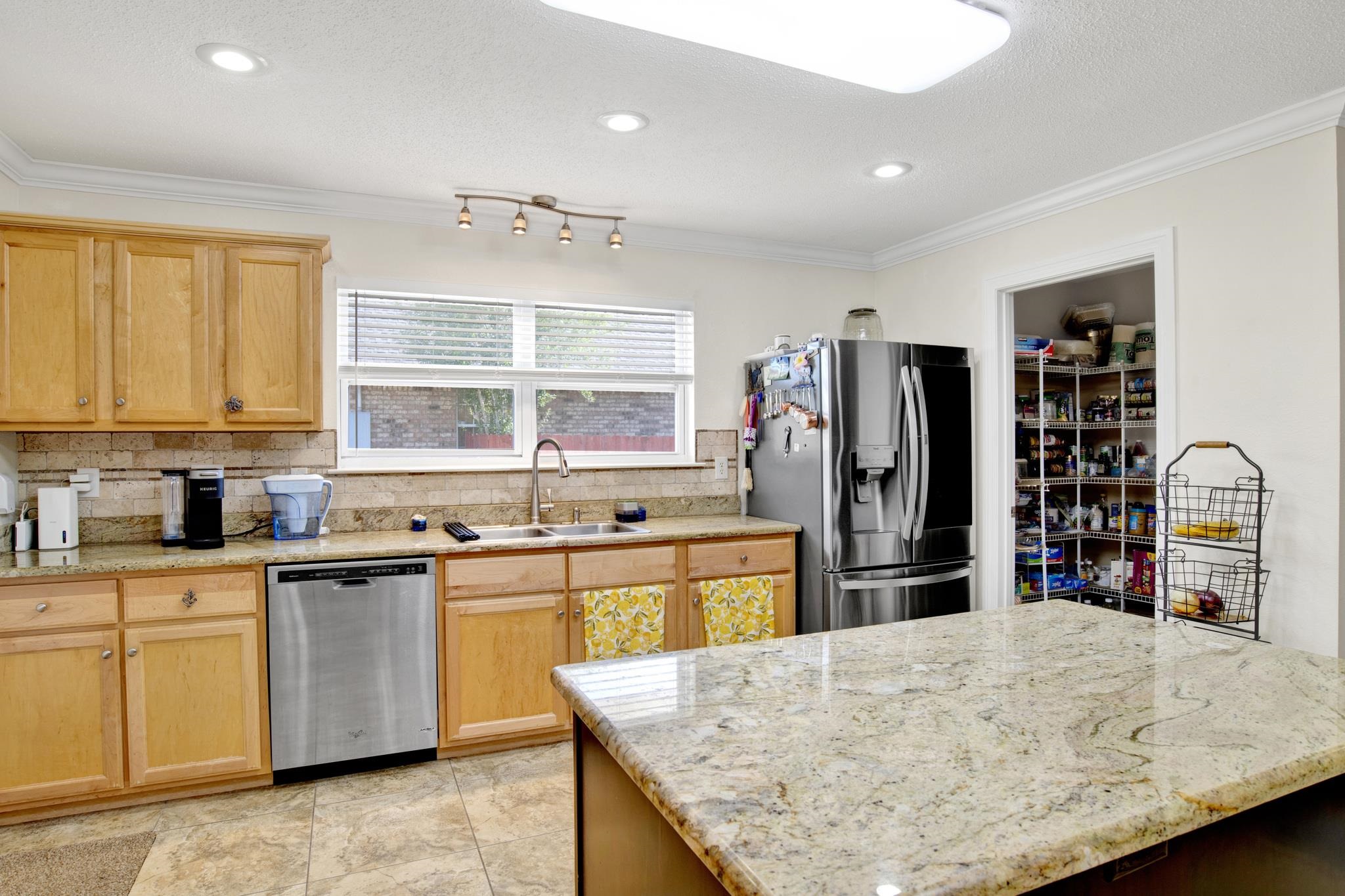 11749 Venice Boulevard Foley, AL 36535 - Photo 19 of 43 Kitchen