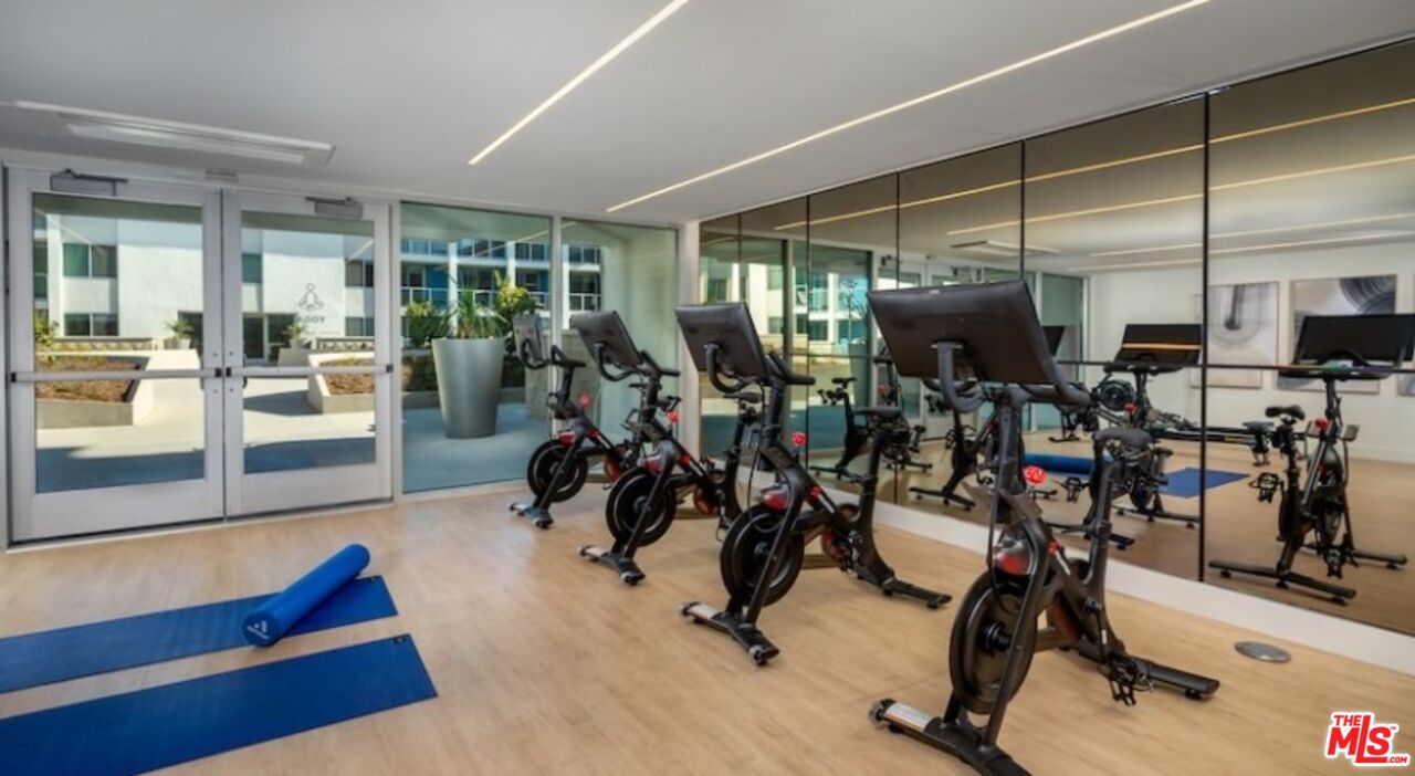 13900 Panay Way, Unit M125 Marina del Rey, CA 90292 - Photo 10 of 23 a view of a room with gym equipment