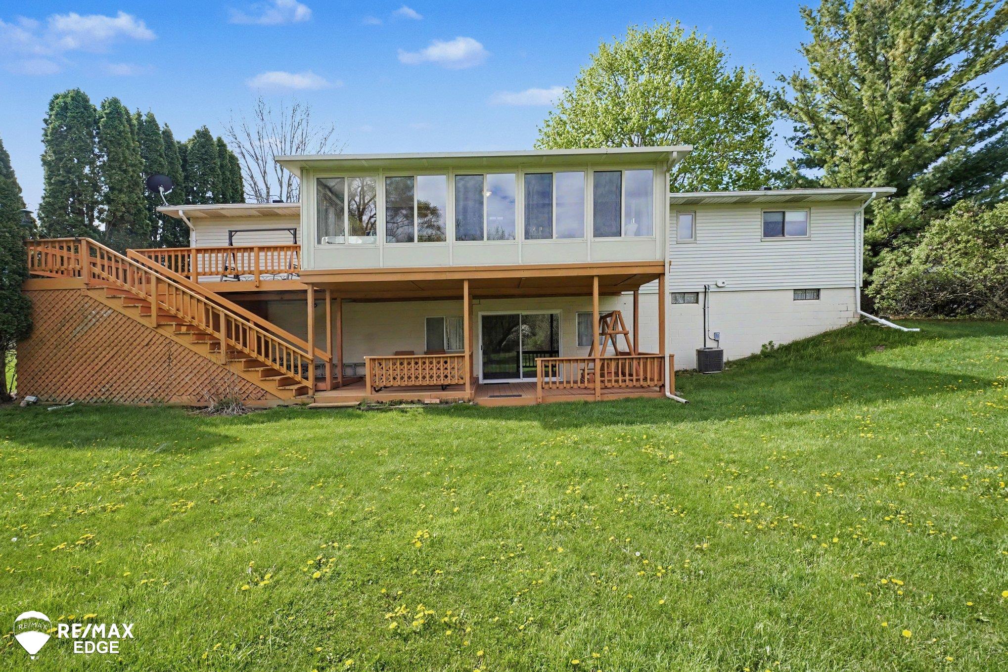 10247 East Coldwater Road Davison, MI 48423 - Photo 22 of 32