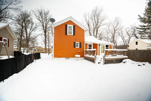 $114,900 | 204 West Walnut Street, Albion, MI 49224