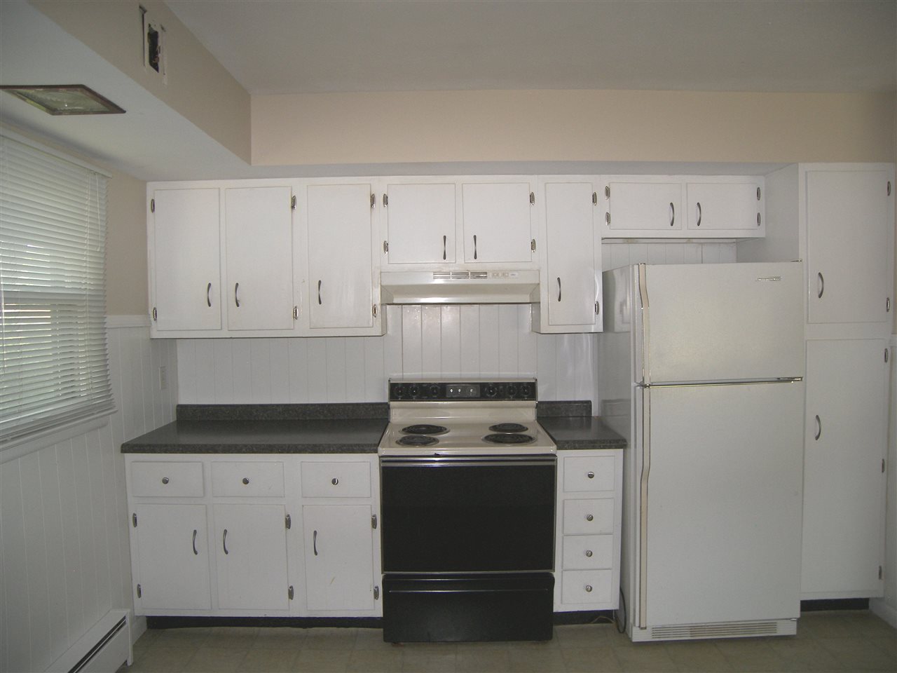 1021 Country Club Road Warsaw, IN 46580 - Photo 13 of 36 Gallery Image 13