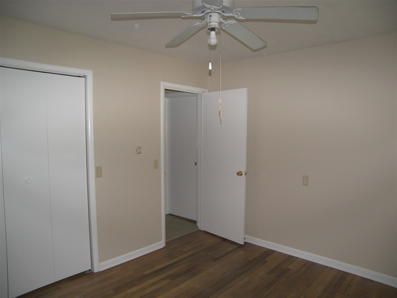 1021 Country Club Road Warsaw, IN 46580 - Photo 19 of 36 Gallery Image 19