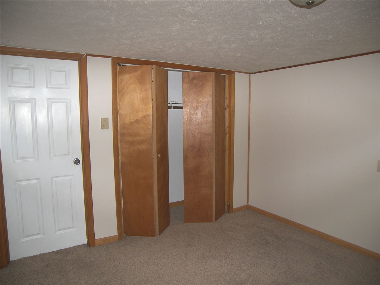 1021 Country Club Road Warsaw, IN 46580 - Photo 30 of 36 Gallery Image 30