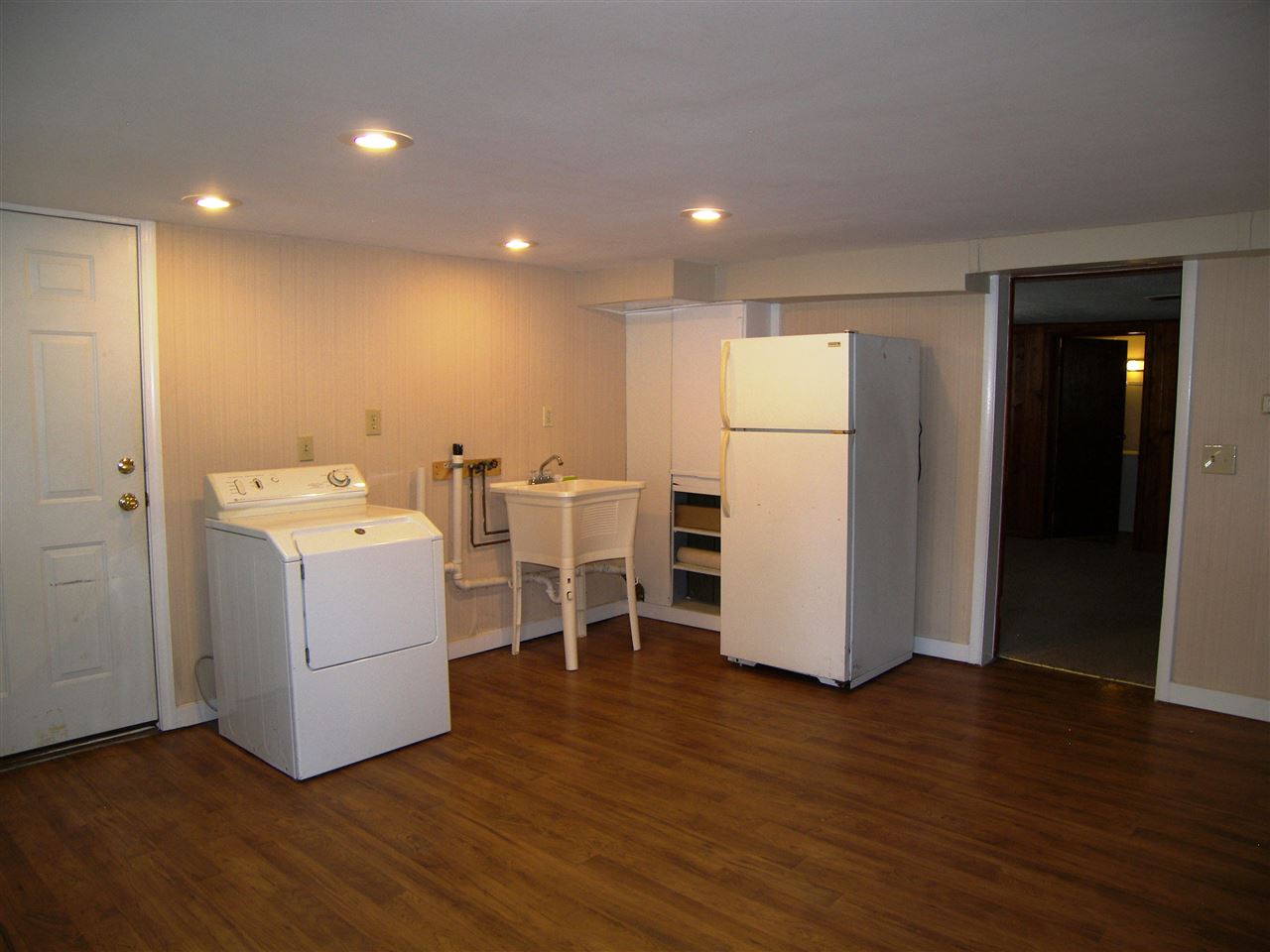 1021 Country Club Road Warsaw, IN 46580 - Photo 32 of 36 Gallery Image 32