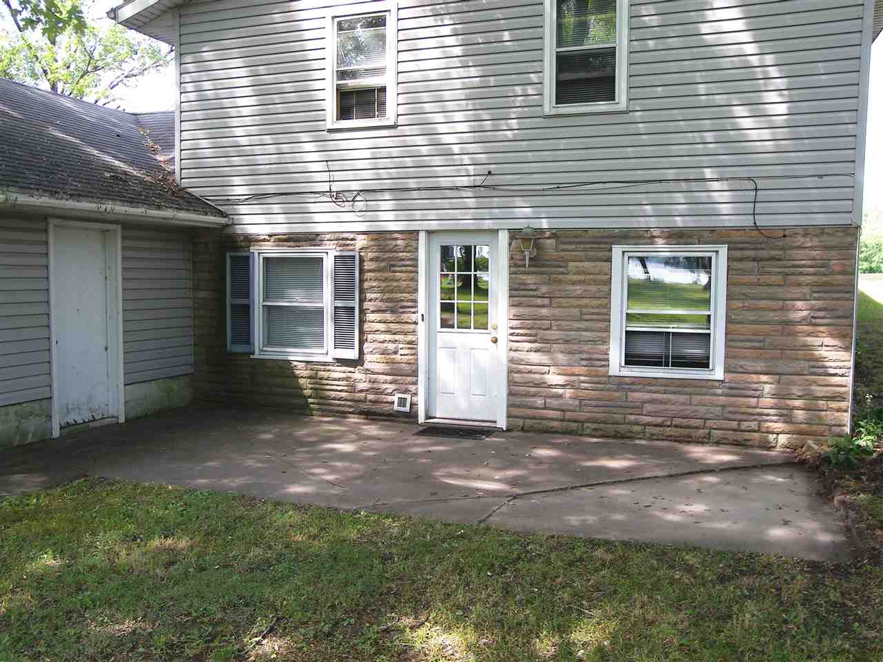 1021 Country Club Road Warsaw, IN 46580 - Photo 34 of 36 Gallery Image 34