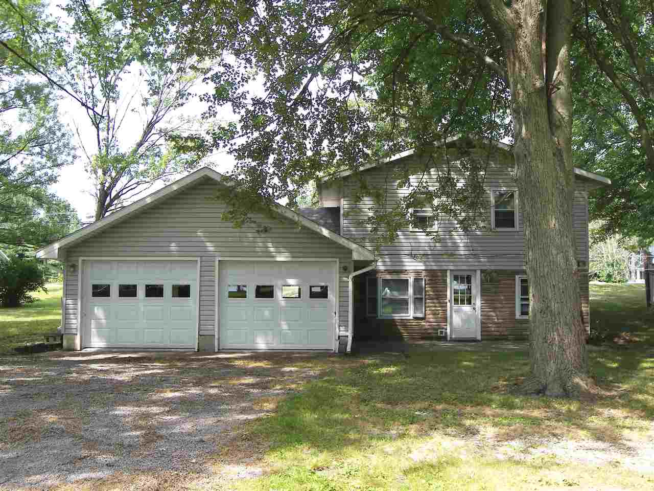1021 Country Club Road Warsaw, IN 46580 - Photo 5 of 36 Gallery Image 5