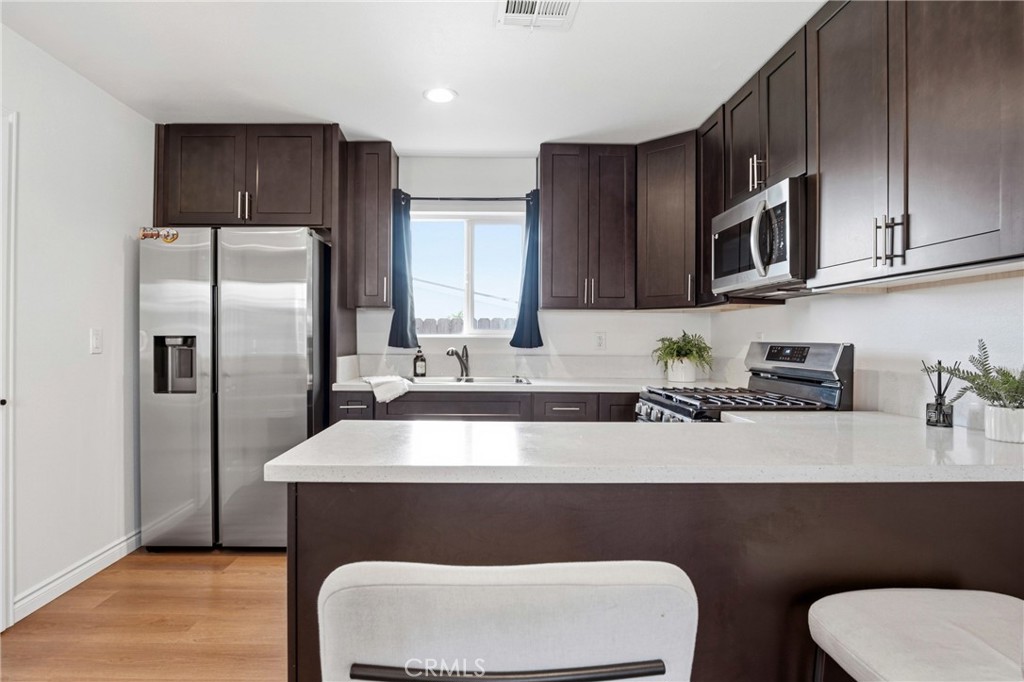 10281 Bouvais Road Anaheim, CA 92804 - Photo 35 of 61 ADU Kitchen