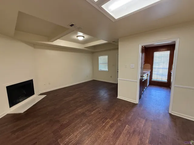 $190,000 | 8252-54 Skysail Avenue, Baton Rouge, LA 70820