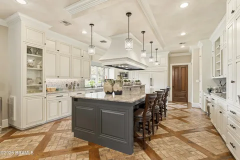 $3,050,000 | 100 Shannon Road, Lafayette, LA 70503