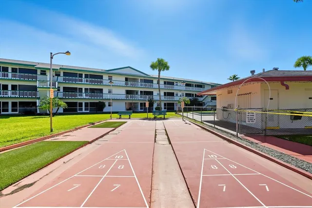 $125,000 | 5300 Washington Street, Unit J214, Hollywood, FL 33021