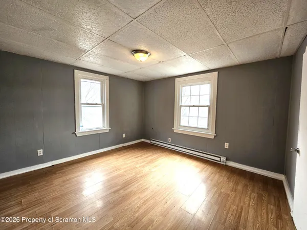 $950 | 351 Main Street, Unit B 2, Carbondale, PA 18407