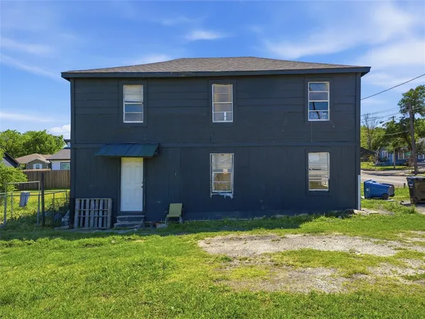 $121,500 | 1821 Johnson Street, Greenville, TX 75401