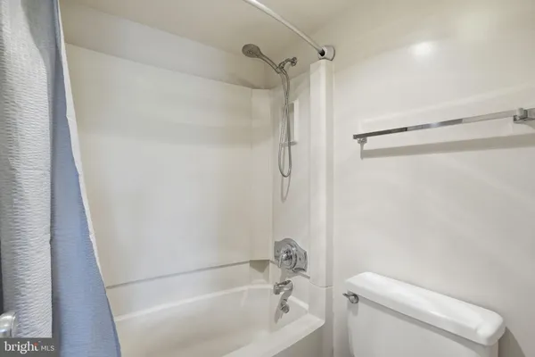 $375,000 | 309 Yoakum Parkway, Unit 603, Alexandria, VA 22304