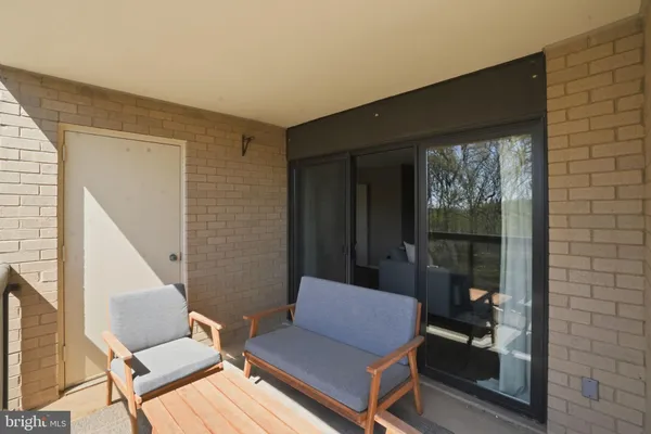 $375,000 | 309 Yoakum Parkway, Unit 603, Alexandria, VA 22304