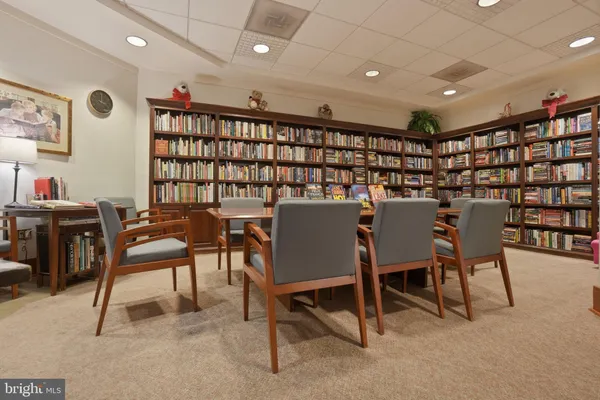 $375,000 | 309 Yoakum Parkway, Unit 603, Alexandria, VA 22304