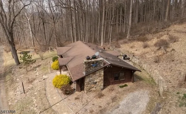 $475,000 | 7 Derry Run Lane, Glen Gardner, NJ 08826