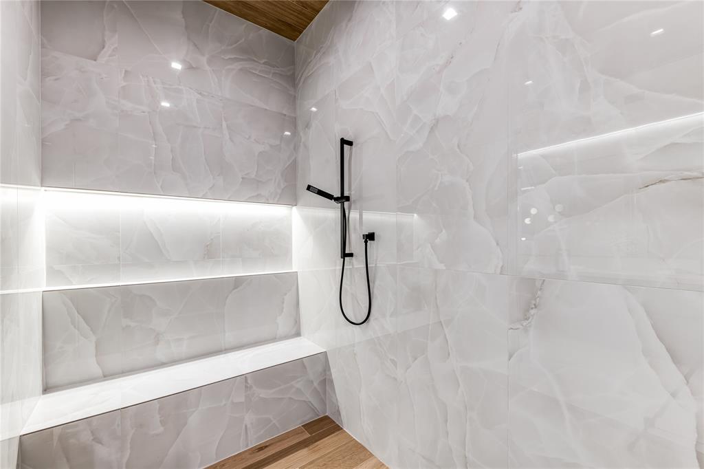 229 Sunset Pt Trail Heath, TX 75032 - Photo 20 of 40 a bathroom with a shower