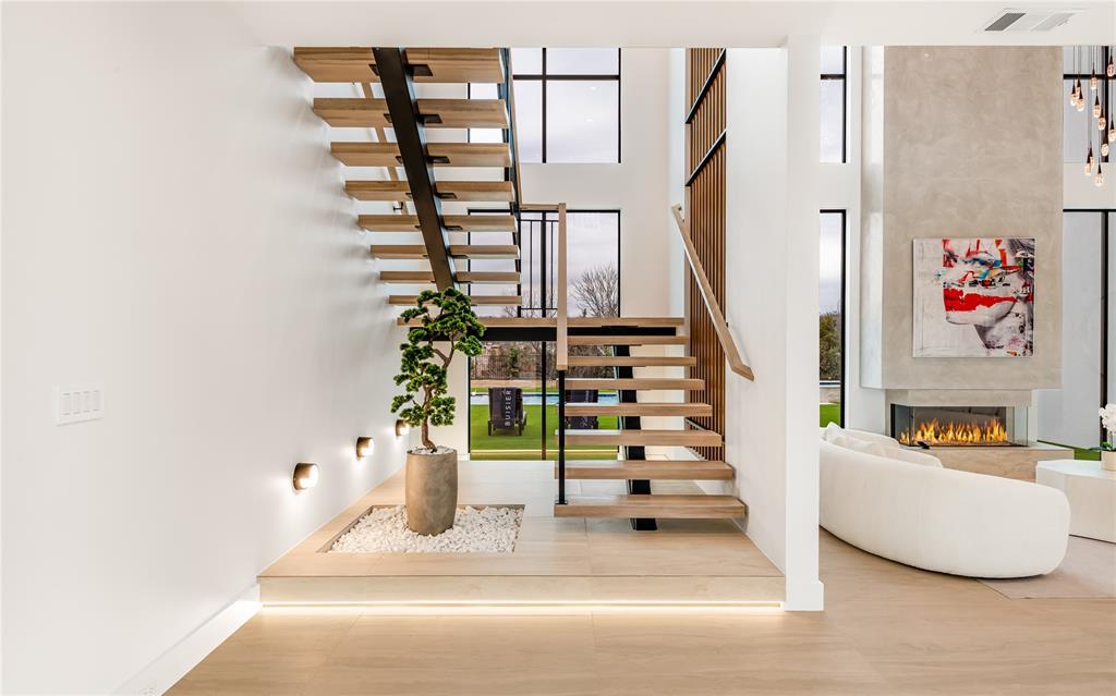 229 Sunset Pt Trail Heath, TX 75032 - Photo 5 of 40 a view of entryway and hall