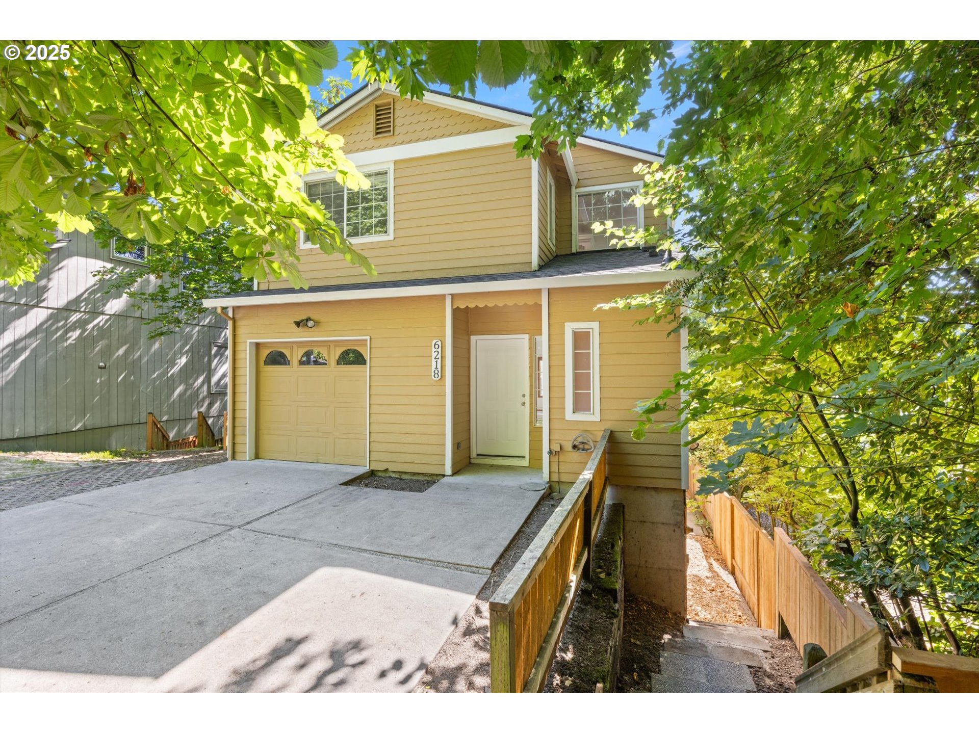 6218 Southwest View Point Terrace Portland, OR 97239 - Photo 16 of 42 Gallery Image 16