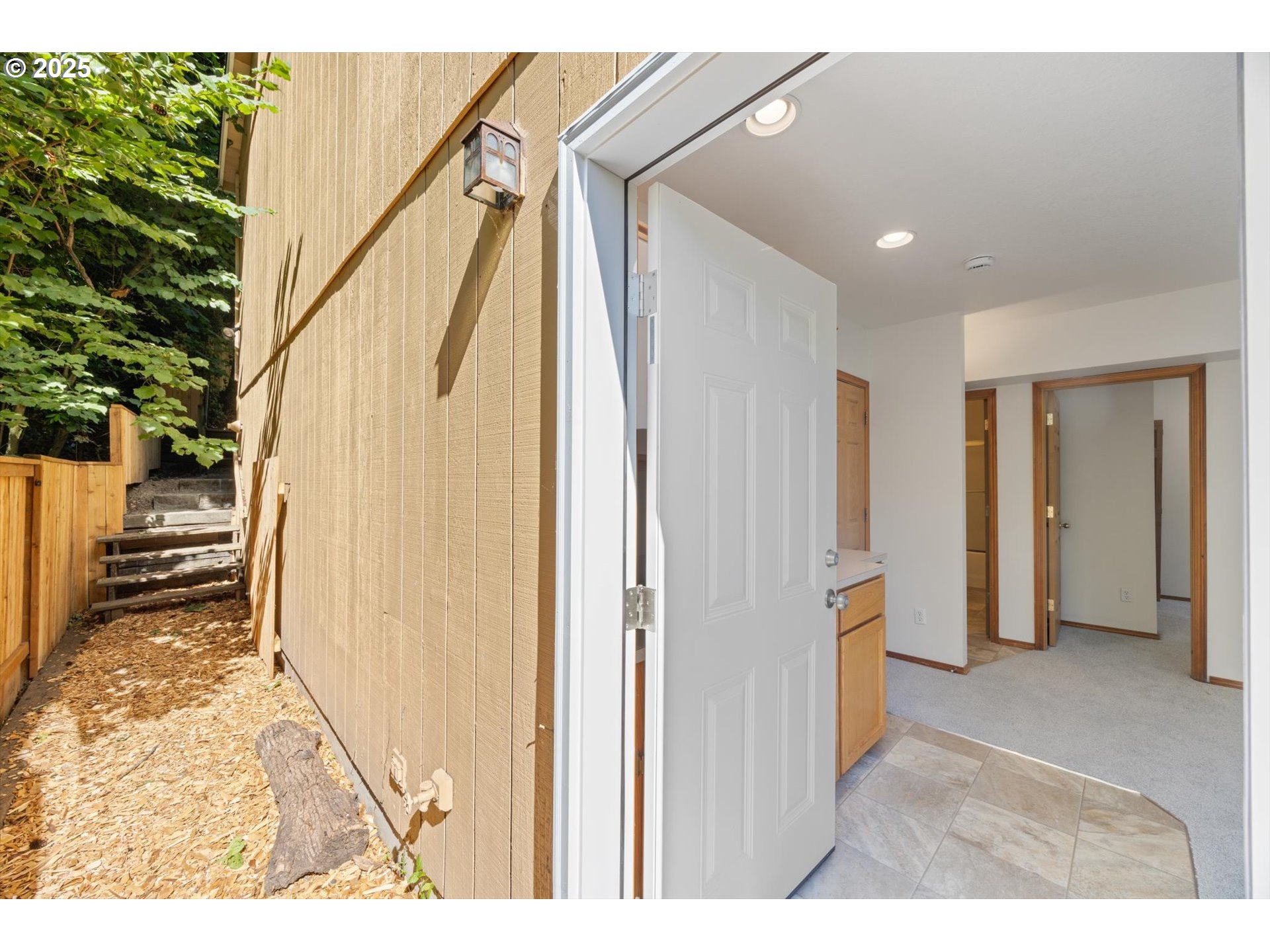 6218 Southwest View Point Terrace Portland, OR 97239 - Photo 17 of 42 Gallery Image 17