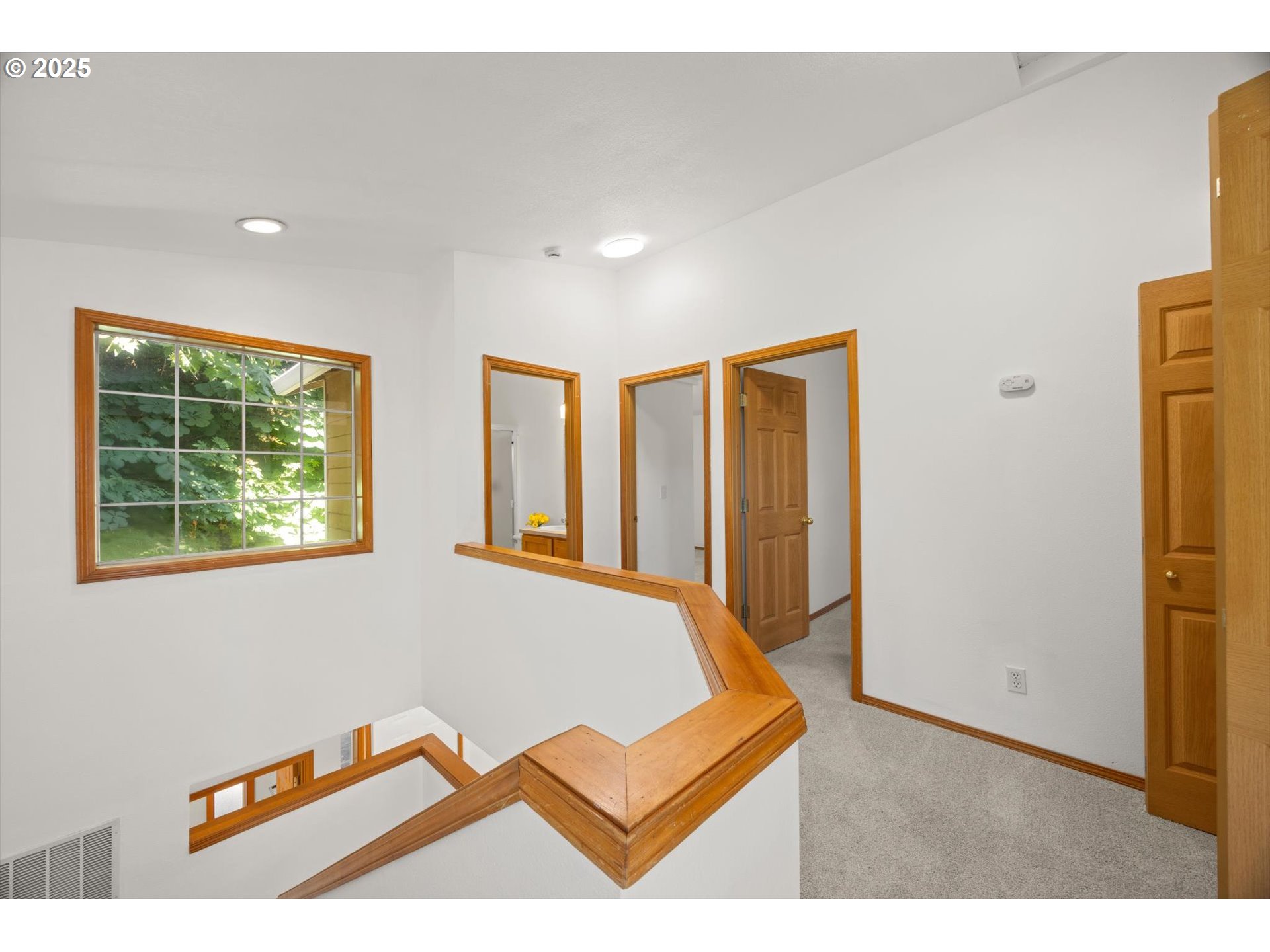 6218 Southwest View Point Terrace Portland, OR 97239 - Photo 20 of 42 Gallery Image 20