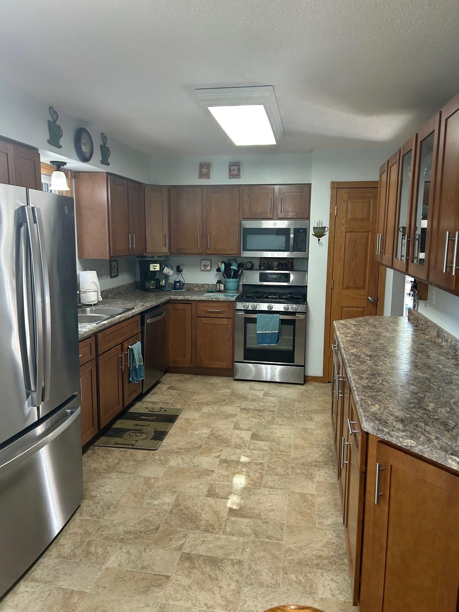 1104 14th Avenue Southeast Willmar, MN 56201 - Photo 7 of 33