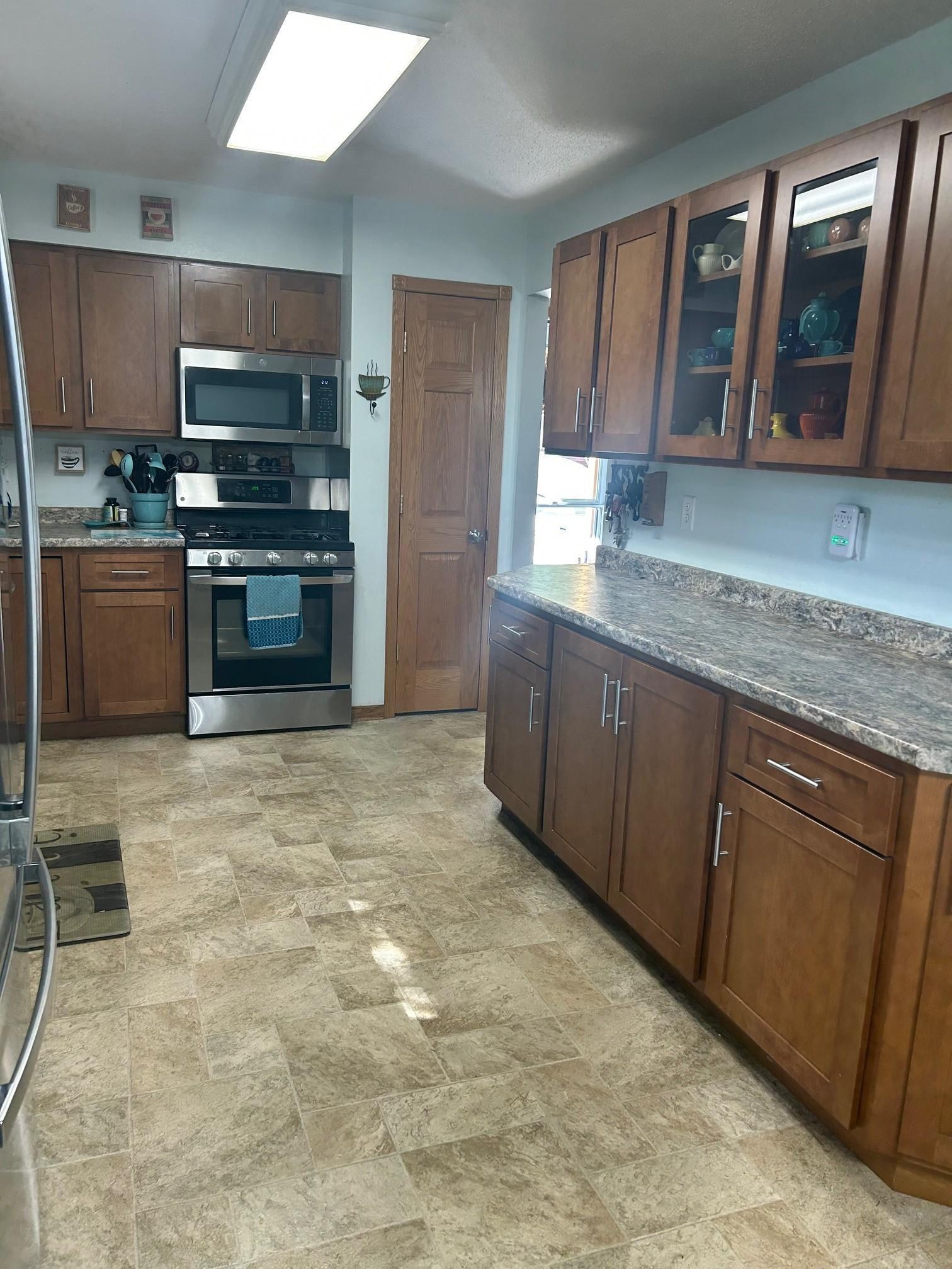 1104 14th Avenue Southeast Willmar, MN 56201 - Photo 8 of 33