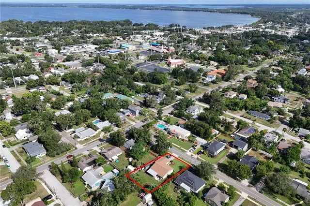 an aerial view of multiple house