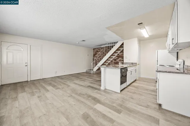 $169,900 | 1214 Sycamore Drive, Unit 3, Antioch, CA 94509