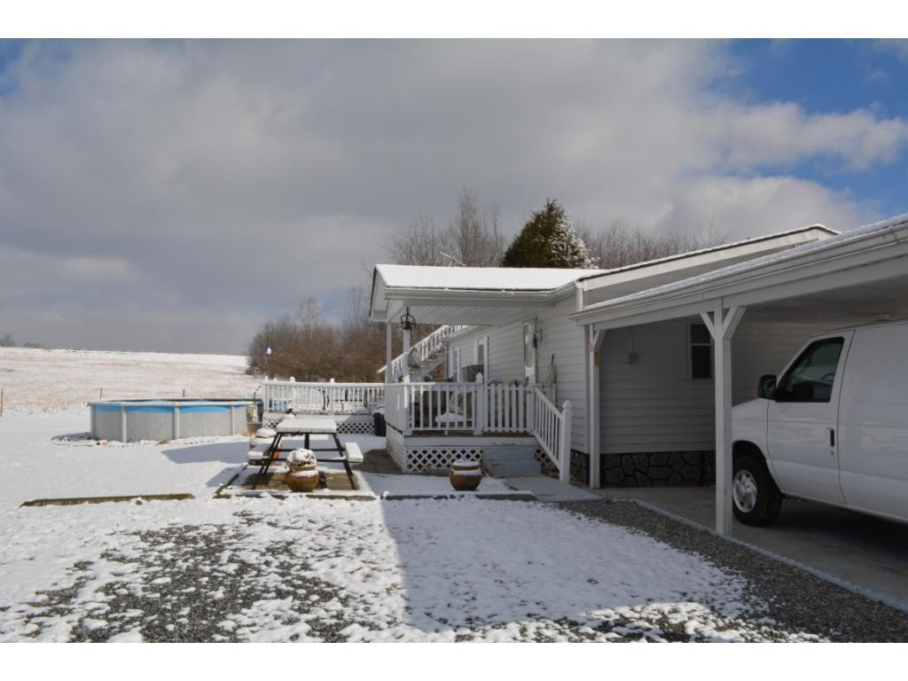 612 Knob Park Road Bristol, TN 37620 - Photo 6 of 26 Photo 6