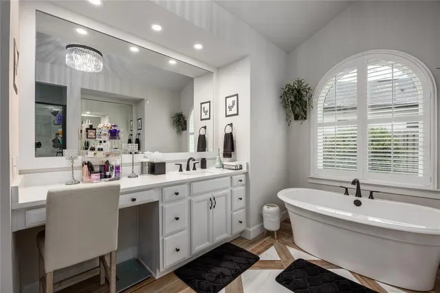 $799,000 | 3642 Northwest 49th Drive, Gainesville, FL 32606