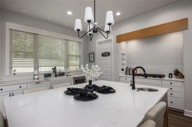 $799,000 | 3642 Northwest 49th Drive, Gainesville, FL 32606