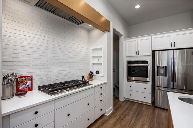 $799,000 | 3642 Northwest 49th Drive, Gainesville, FL 32606