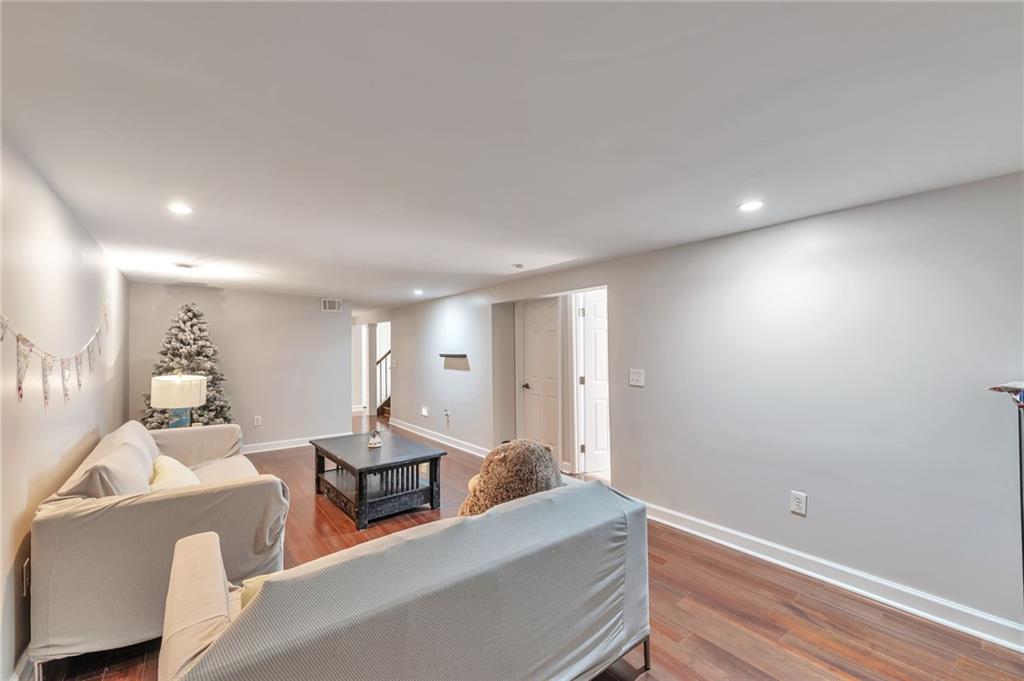 1651 Murdock Road Marietta, GA 30062 - Photo 20 of 30