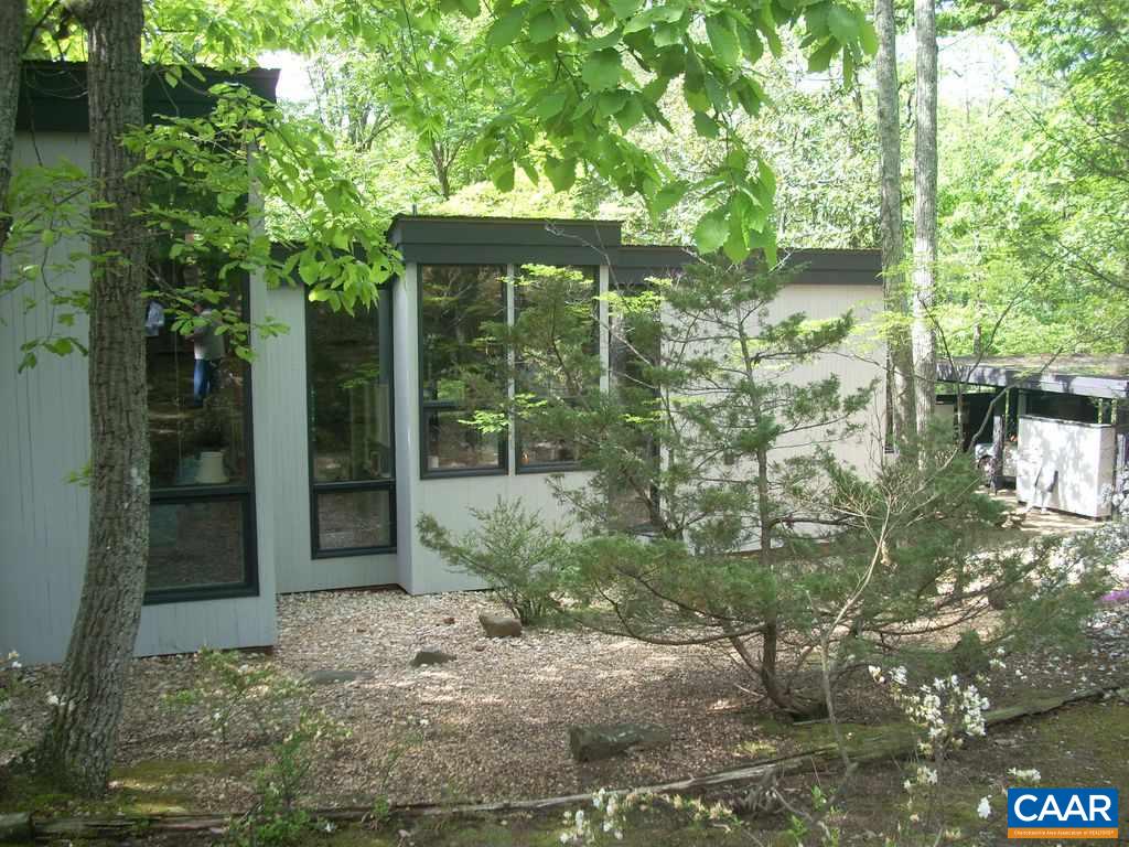 100 Stuart Place Charlottesville, VA 22903 - Photo 5 of 30 Gallery Image 5