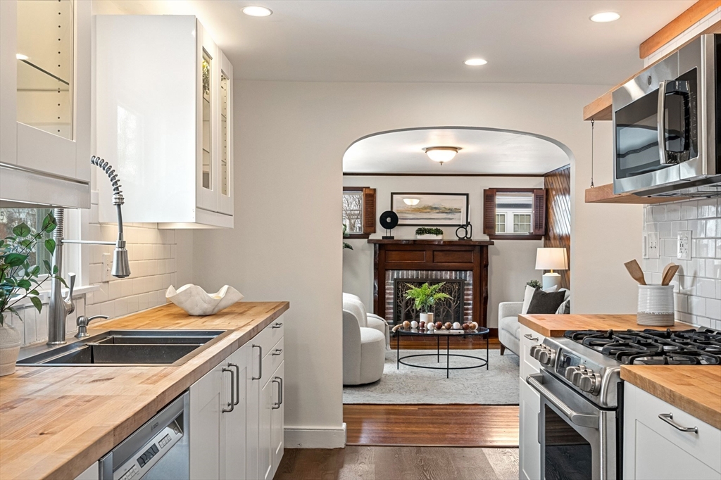 104 Myrtle Avenue Wakefield, MA 01880 - Photo 1 of 28