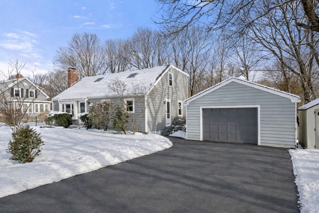 104 Myrtle Avenue Wakefield, MA 01880 - Photo 25 of 28