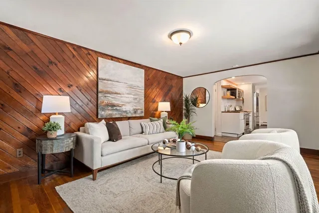 $699,000 | 104 Myrtle Avenue, Wakefield, MA 01880