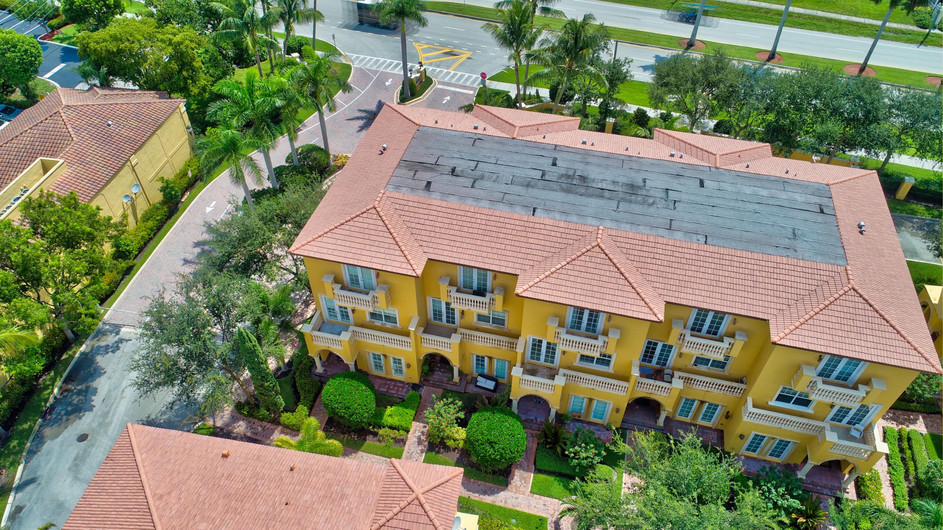 545 Northeast 69th Circle Boca Raton, FL 33487 - Photo 4 of 47 06_dji_0642and4more