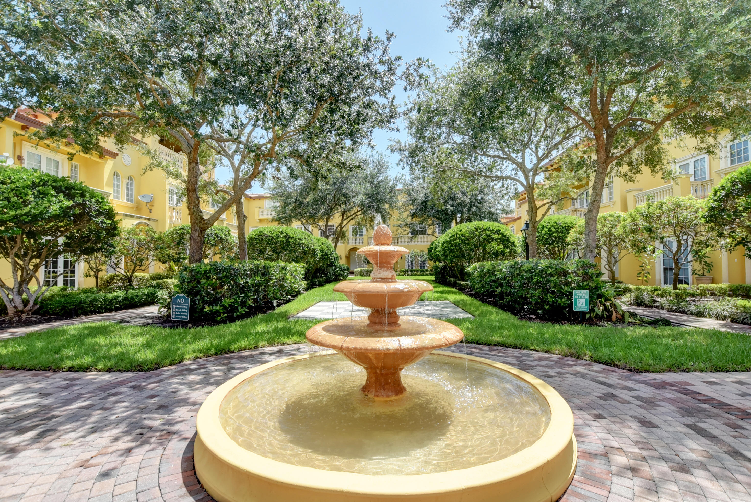 545 Northeast 69th Circle Boca Raton, FL 33487 - Photo 10 of 47 14_ebf_6356and4more