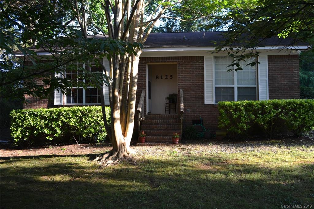8125 Starnes Randall Road Charlotte, NC 28215 - Photo 2 of 23