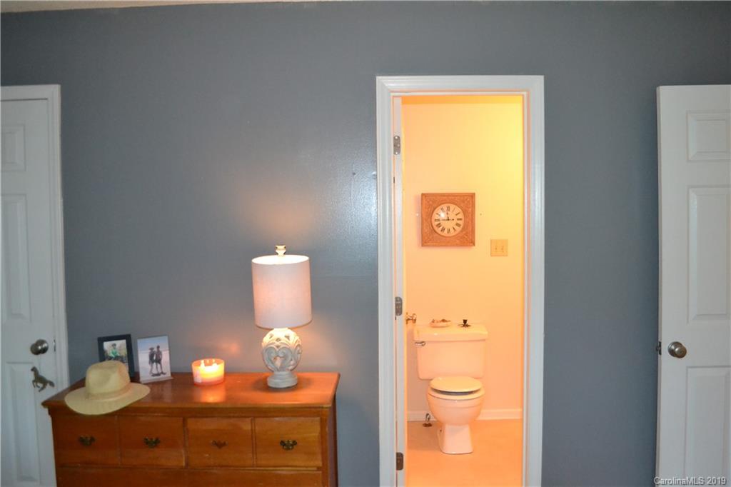 8125 Starnes Randall Road Charlotte, NC 28215 - Photo 15 of 23