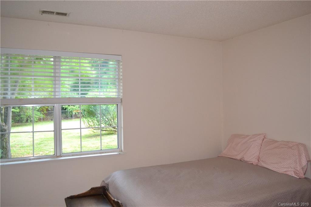 8125 Starnes Randall Road Charlotte, NC 28215 - Photo 16 of 23