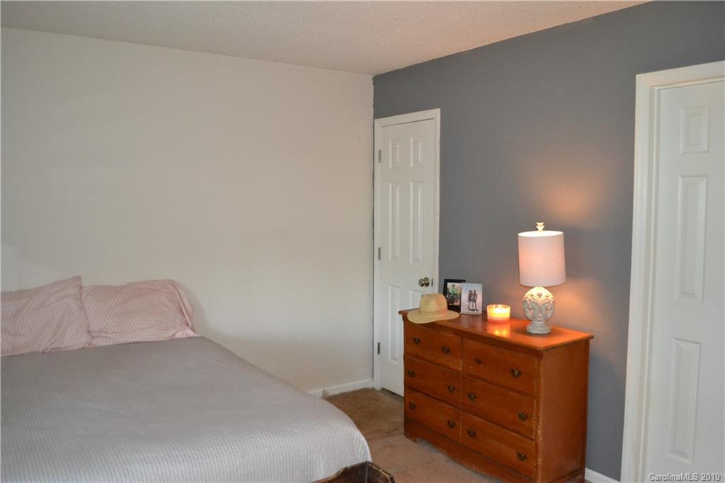 8125 Starnes Randall Road Charlotte, NC 28215 - Photo 17 of 23