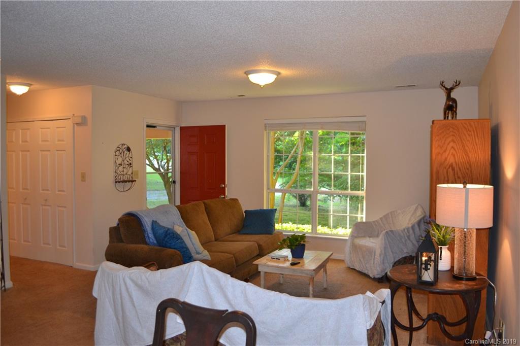 8125 Starnes Randall Road Charlotte, NC 28215 - Photo 5 of 23