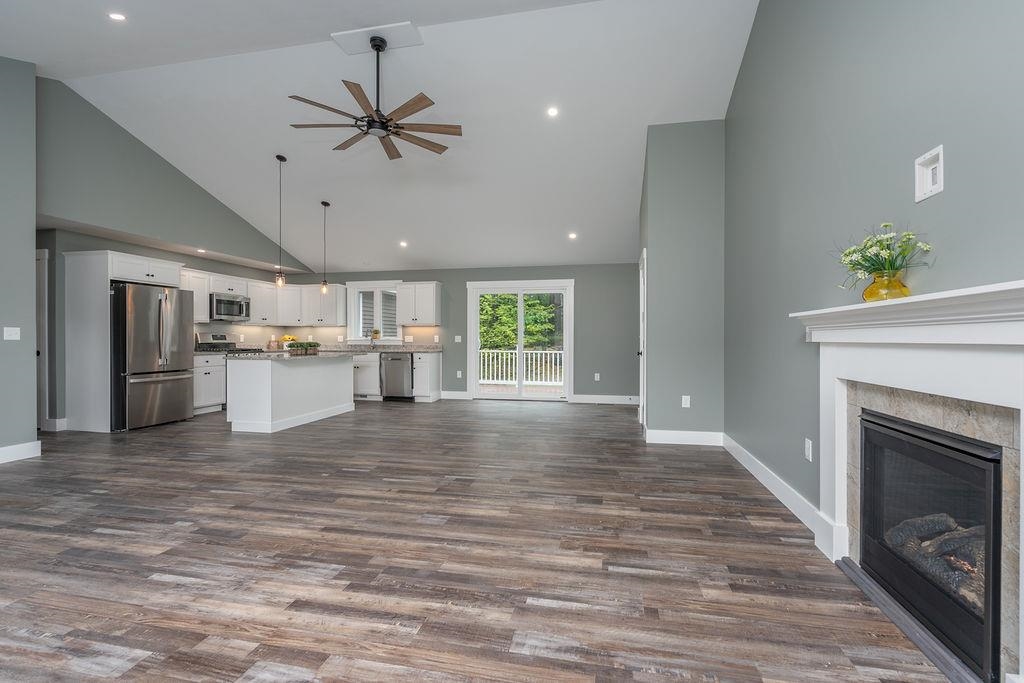 8 Midmark Lane Concord, NH 03301 - Photo 19 of 24