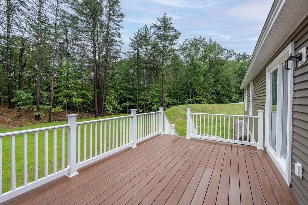 8 Midmark Lane Concord, NH 03301 - Photo 2 of 24