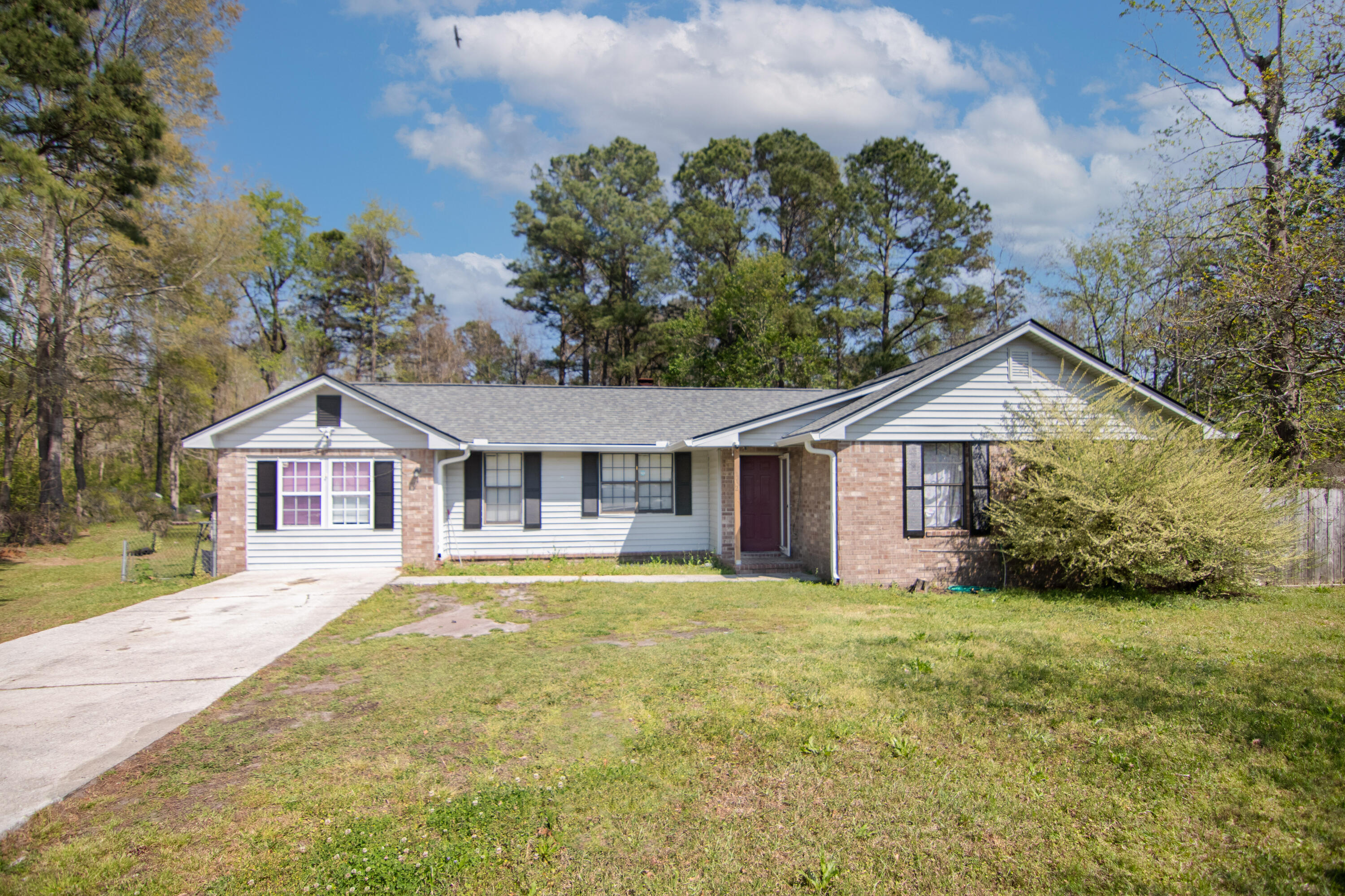 112 Woodbine Road Goose Creek, SC 29445 - Photo 2 of 22 IMG_2970