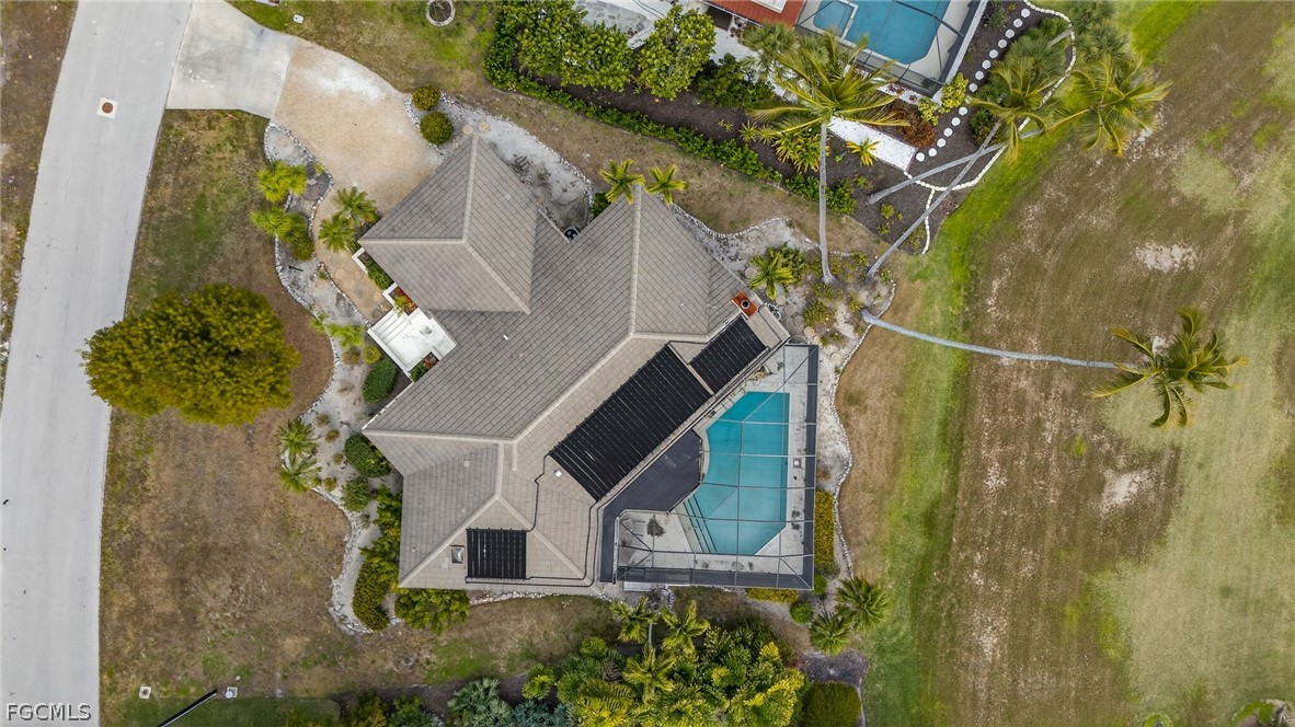 1312 Par View Drive Sanibel, FL 33957 - Photo 36 of 45 a house with a yard